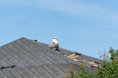 Skilled Roof Technician